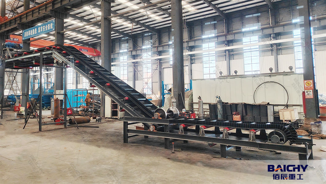 Big-Dip-Angle-Belt-Conveyor-From-Baichy-Machinery