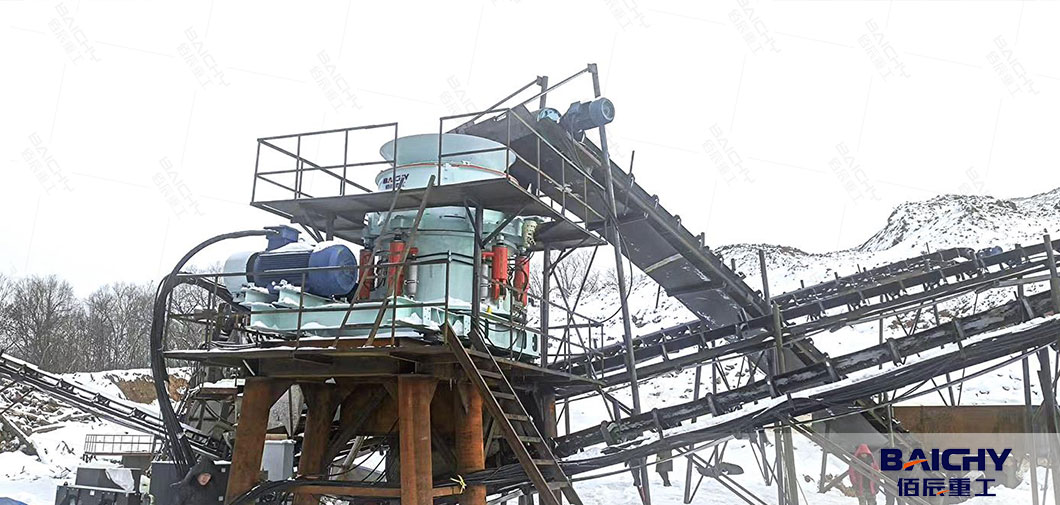 Maintenance-for-a-aggregate-crushing-production-line02